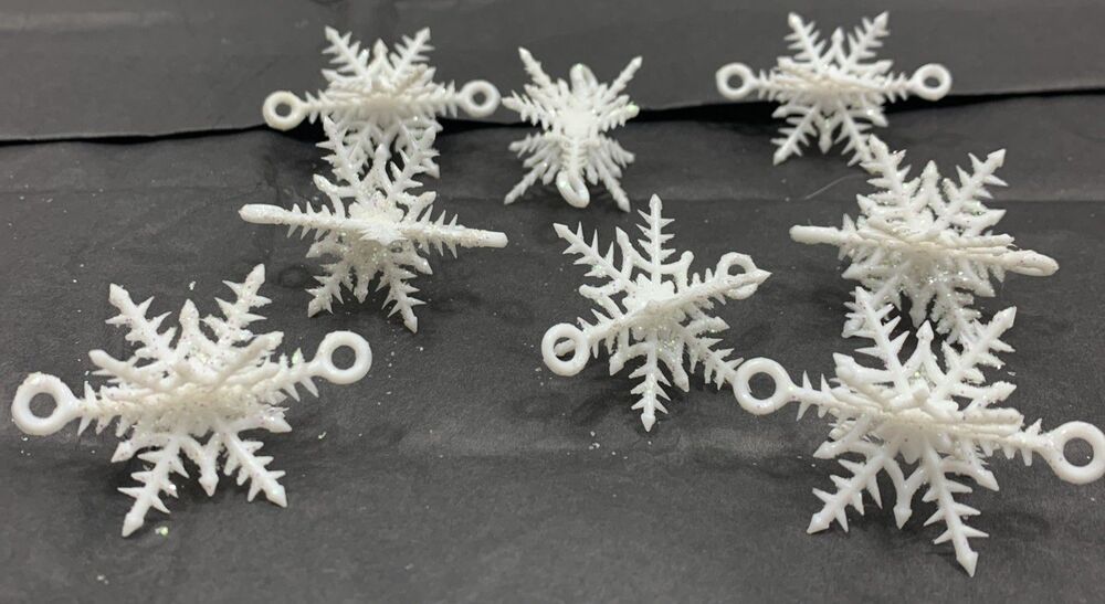 Vintage Mini Snowflakes Garland 10ft & Ornaments 50+ 3D White Plastic Glitter